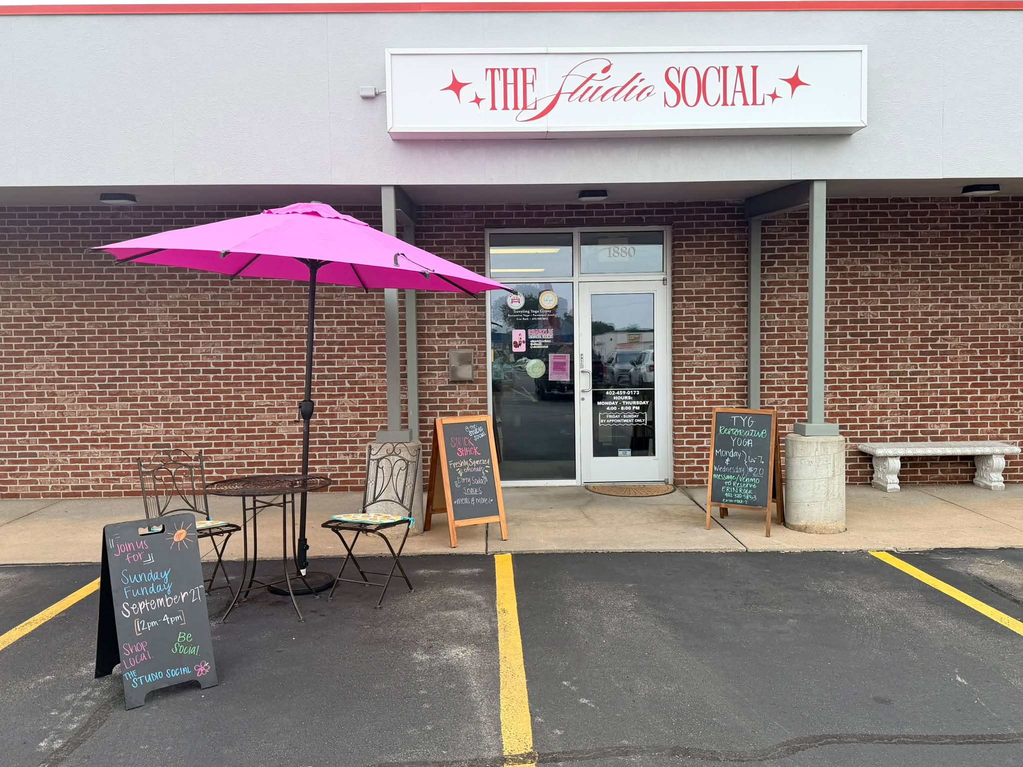 Front entrance of The Studio Social at 1880 East Military Avenue in Fremont, Nebraska